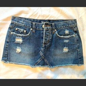 TAUNT MINI SKIRT SIZE 3